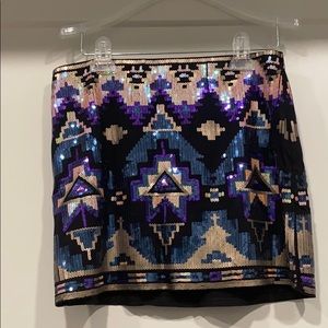 Cute sequin skirt!! 🥰